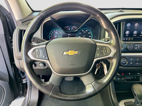 Used 2022 Chevrolet Colorado LT w/ LT Convenience Package AWD/4WD image 11