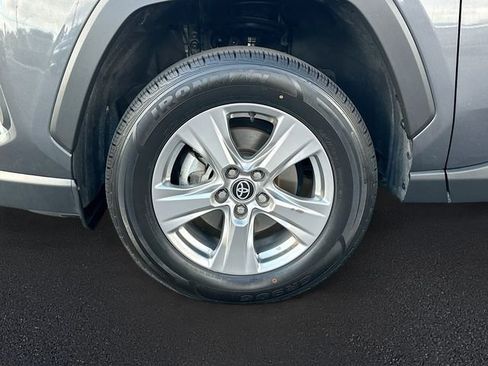 Used 2024 Toyota RAV4 XLE FWD image 29