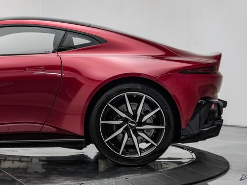 Used 2019 Aston Martin V8 Vantage Coupe RWD image 11