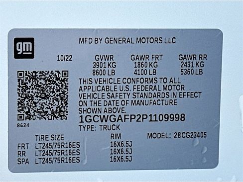 Used 2023 Chevrolet Express 2500 w/ Driver Convenience Package image 28