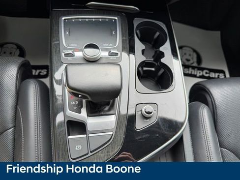 Used 2017 Audi Q7 3.0T Prestige AWD/4WD image 25