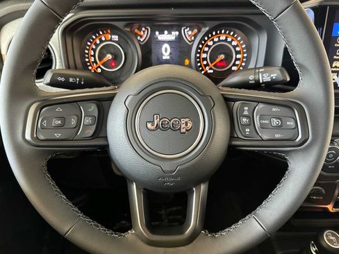 New 2026 Jeep Gladiator Sport AWD/4WD image 19