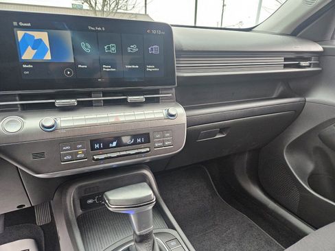 Used 2025 Hyundai Kona SEL FWD image 21