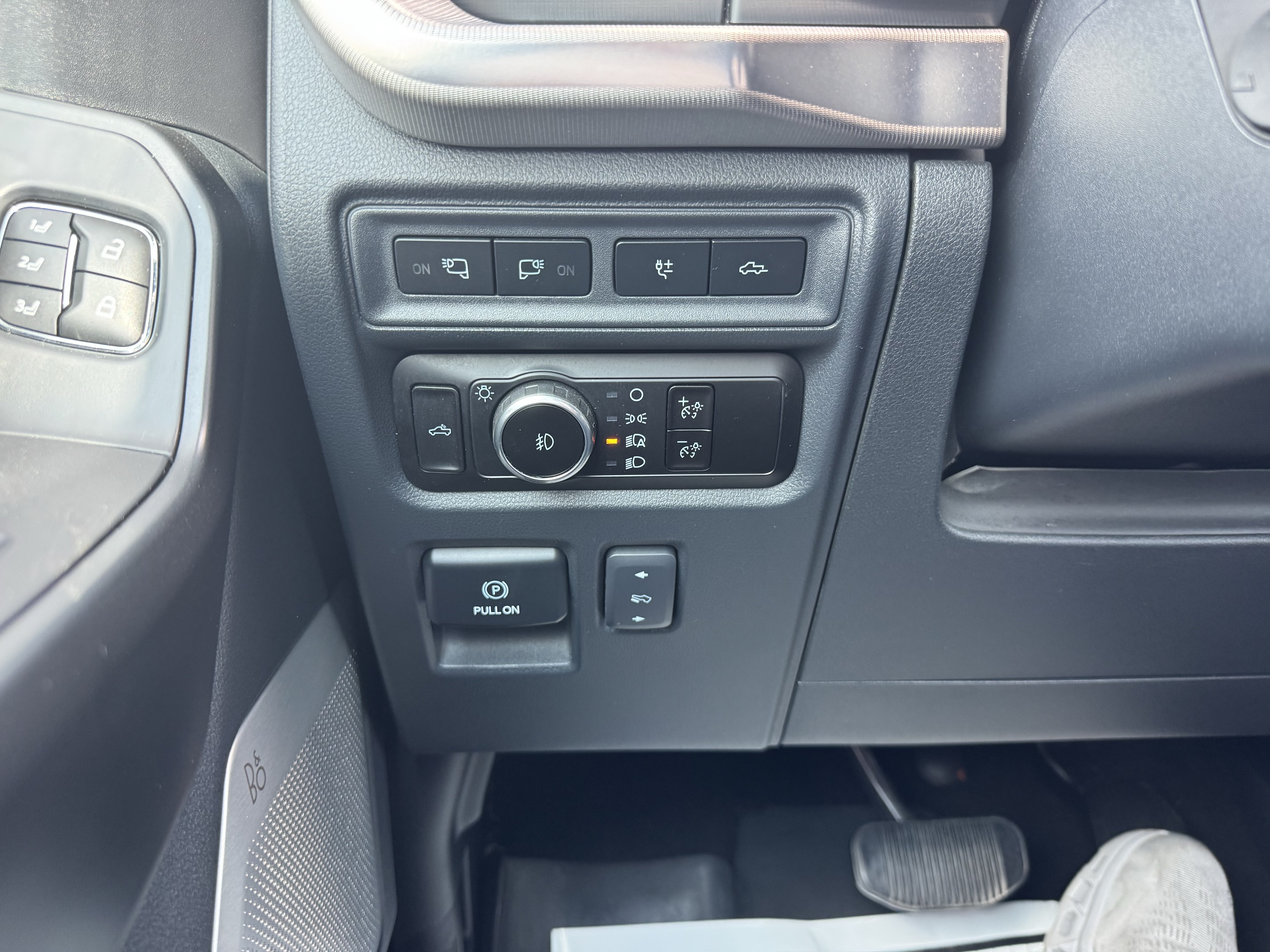Used 2023 Ford F150 Raptor AWD/4WD image 19