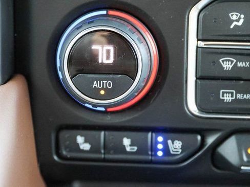 Used 2024 Chevrolet Tahoe High Country image 34