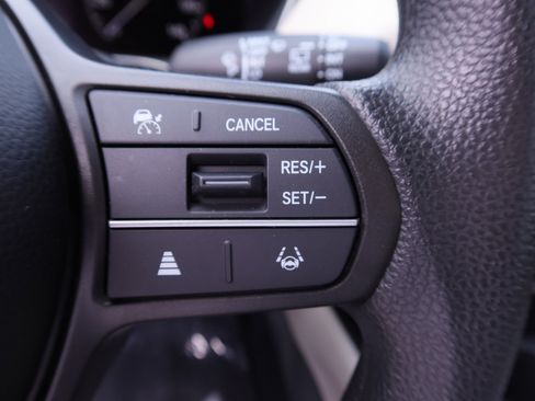 Certified 2026 Honda HR-V LX image 24