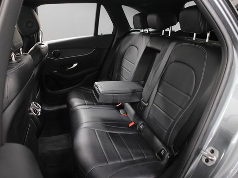 Used 2022 Mercedes-Benz GLC 300 4MATIC image 13