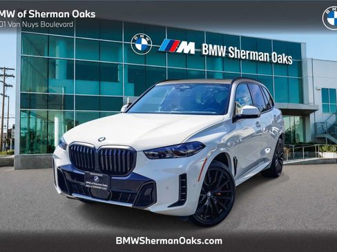 Used 2026 BMW X5 sDrive40i w/ M Sport Package RWD image 1