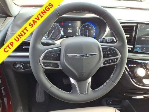 New 2026 Chrysler Pacifica Select AWD/4WD image 5
