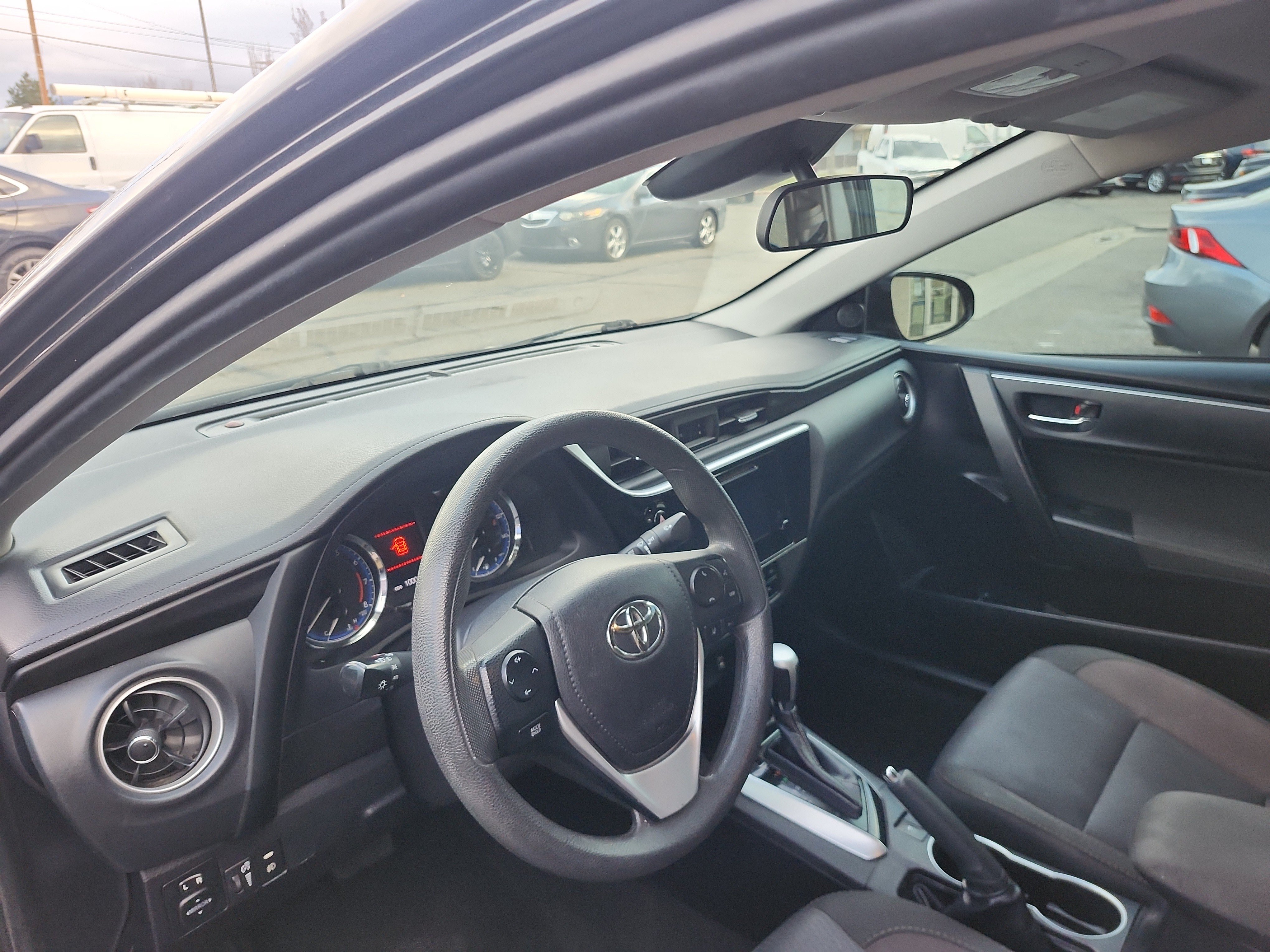 Used 2019 Toyota Corolla LE FWD image 11