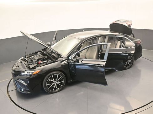 Used 2024 Toyota Camry SE image 53