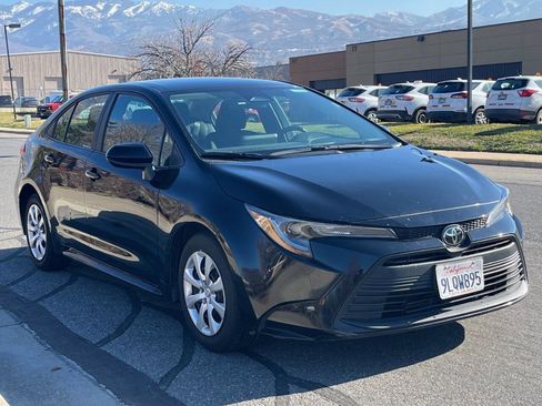 Used 2024 Toyota Corolla LE image 6