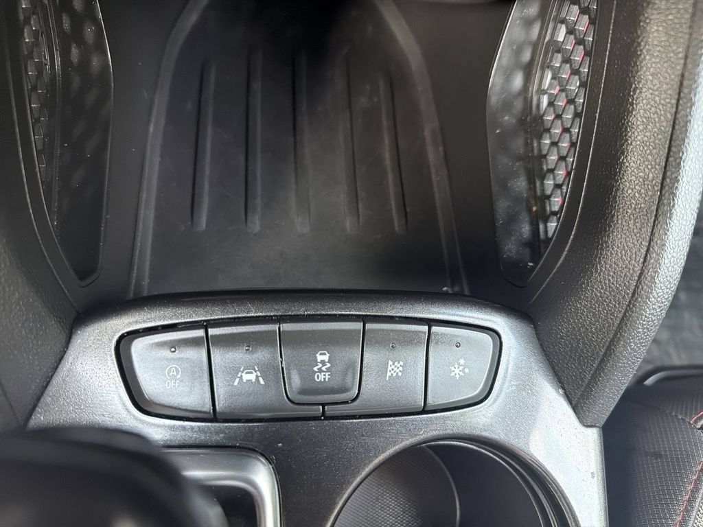 Used 2022 Chevrolet TrailBlazer RS FWD image 14