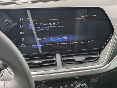 New 2026 Chevrolet Trax ACTIV w/ Sunroof Package image 17