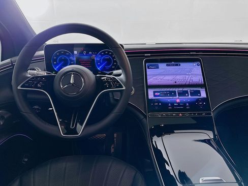 Used 2023 Mercedes-Benz EQS 450+ SUV image 25