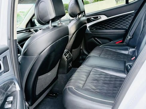 Used 2019 Genesis G70 3.3T Advanced w/ Prestige Package image 9