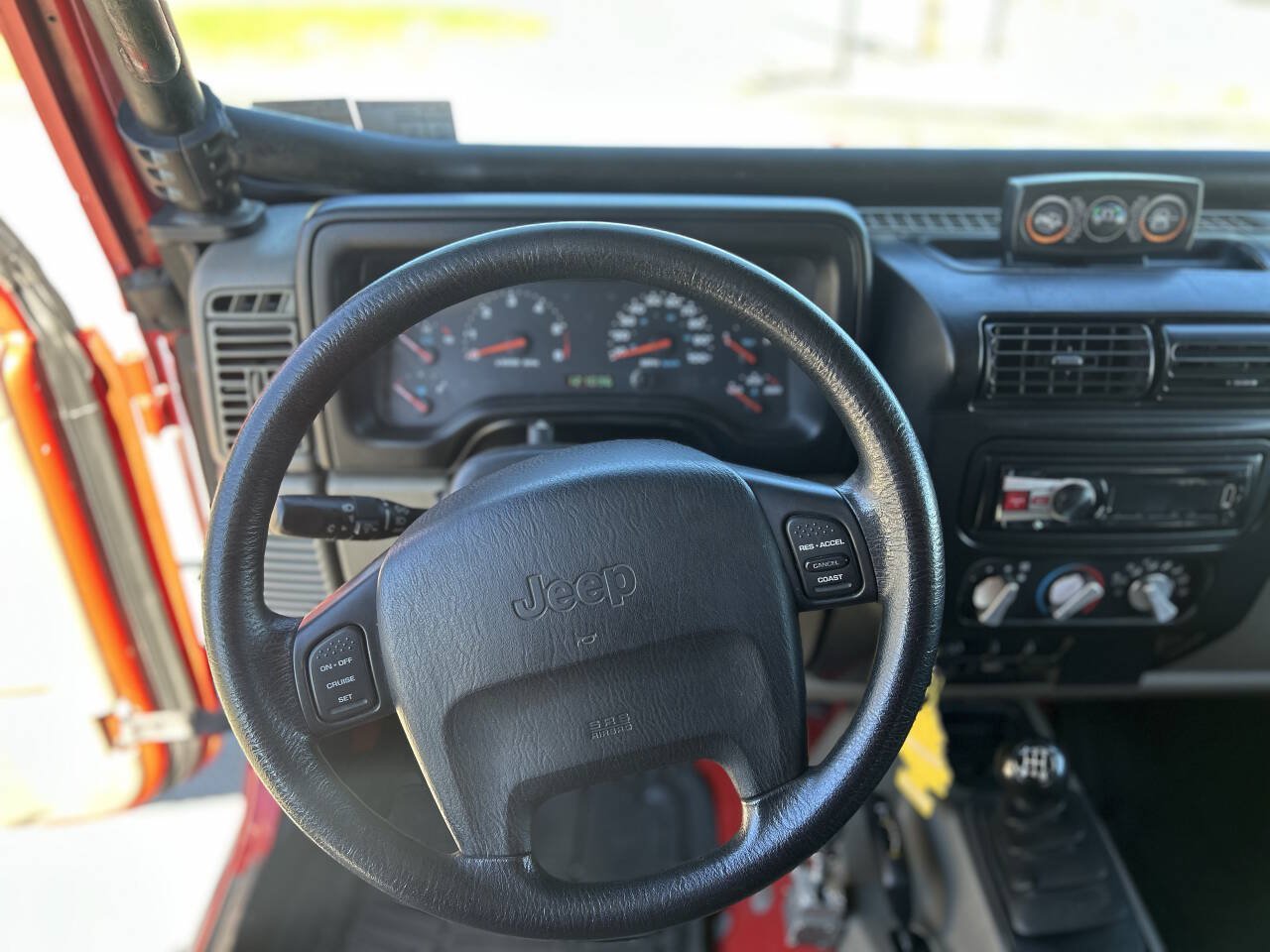 Used 2003 Jeep Wrangler X AWD/4WD image 10