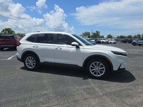 Certified 2024 Honda CR-V EX image 2