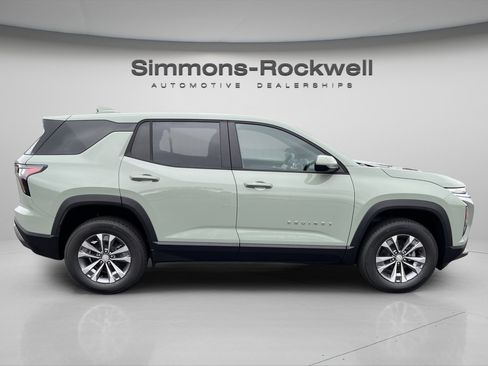 New 2026 Chevrolet Equinox LT image 17