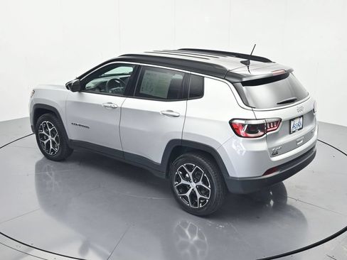 Used 2024 Jeep Compass Limited AWD/4WD image 34