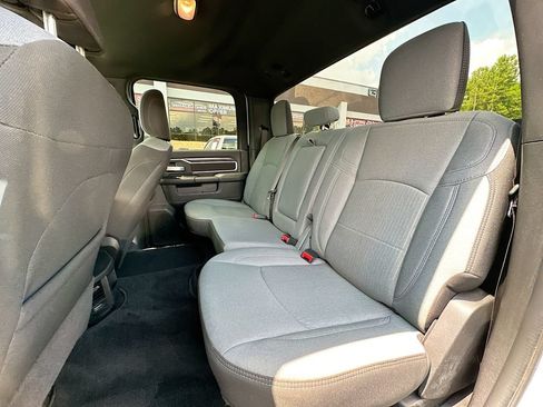 Used 2024 RAM 2500 Big Horn AWD/4WD image 17