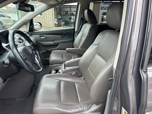 Used 2014 Honda Odyssey Touring Elite image 2