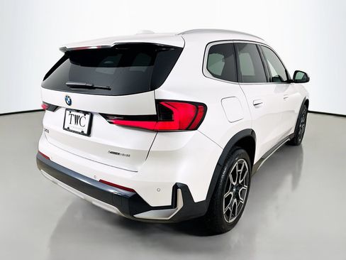 Used 2023 BMW X1 xDrive28i w/ Premium Package AWD/4WD image 5