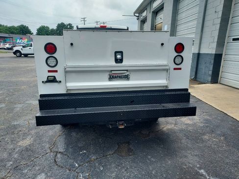 Used 2017 Ford F250 XL w/ Power Equipment Group AWD/4WD image 3