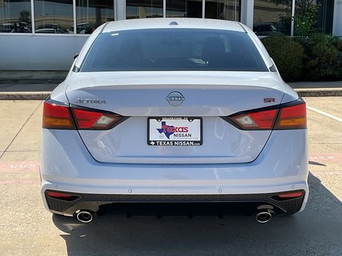 New 2025 Nissan Altima 2.5 SR image 6