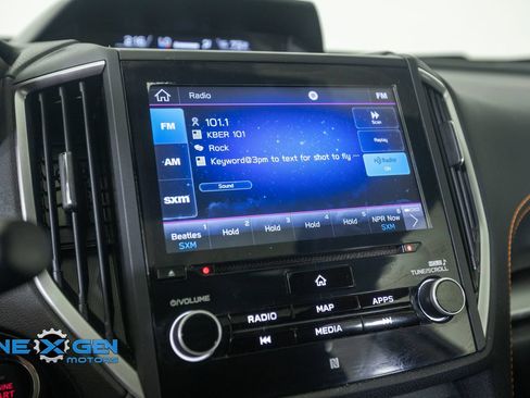 Used 2019 Subaru Crosstrek 2.0i Limited w/ Moonroof Package w/Navigation AWD/4WD image 18