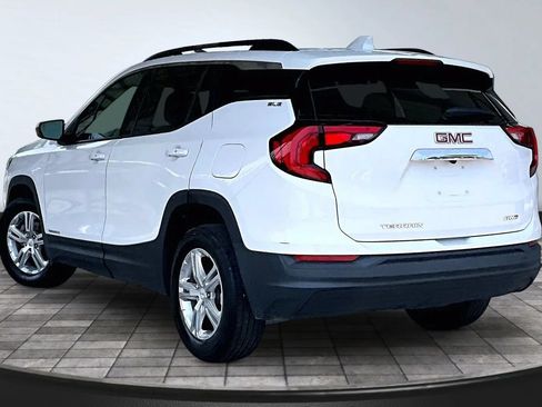 Used 2019 GMC Terrain SLE w/ Driver Convenience Package AWD/4WD image 4