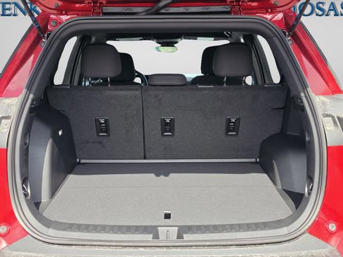 New 2026 Chevrolet Equinox LT w/ Safety and Technology Package FWD image 15