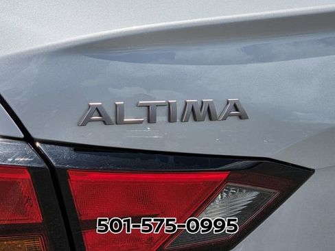 Used 2023 Nissan Altima 2.5 S FWD image 10