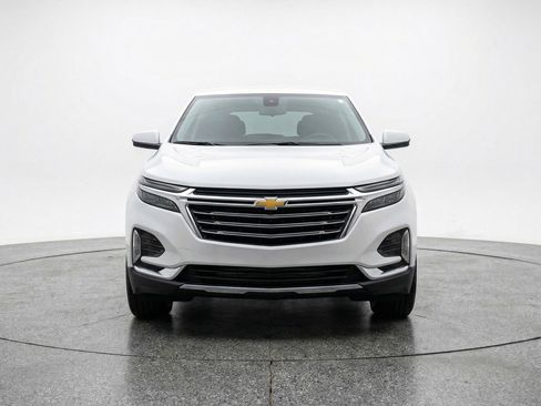 Used 2025 Chevrolet Equinox LT FWD image 2