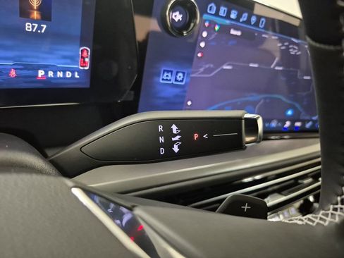 New 2026 Chevrolet Traverse LT w/ Midnight/Sport Edition image 16