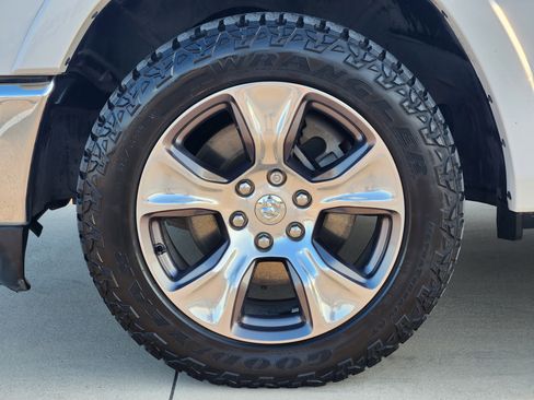 Used 2020 RAM 1500 Laramie image 11