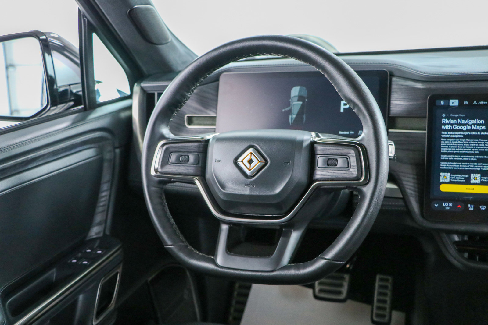 Used 2024 Rivian R1S Adventure Quad AWD/4WD image 11