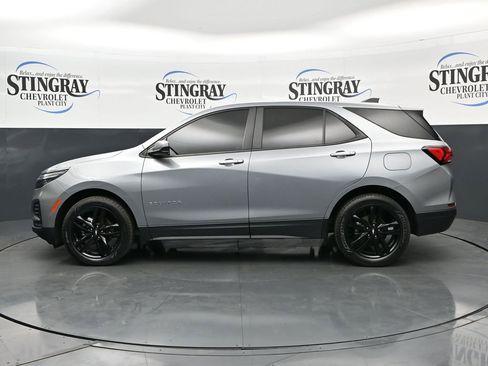 Used 2024 Chevrolet Equinox LS w/ LS Convenience Package FWD image 4