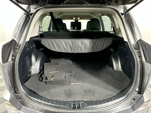 Used 2017 Toyota RAV4 LE image 26