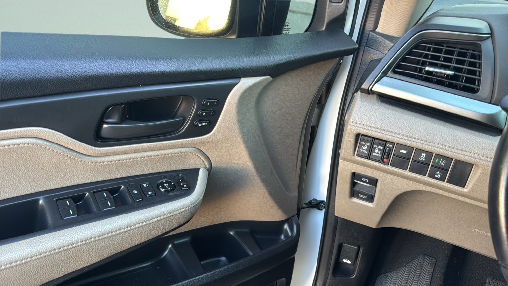 Used 2020 Honda Odyssey EX-L image 16