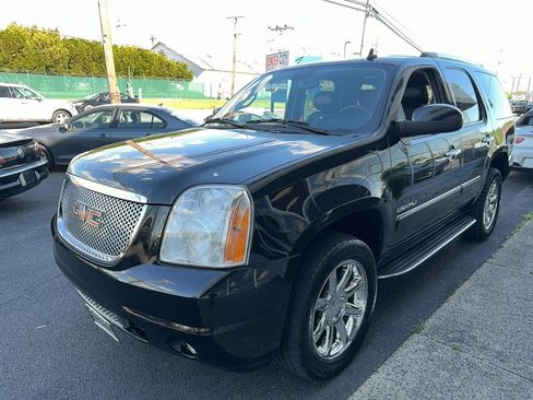Used 2011 GMC Yukon Denali image 5