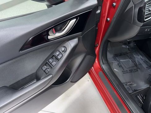 Used 2014 MAZDA MAZDA3 i Sport image 8