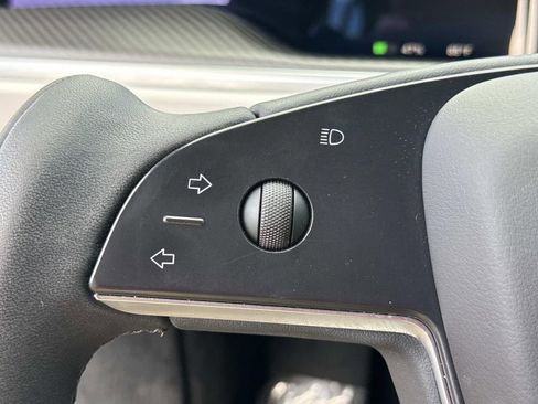 Used 2022 Tesla Model S Plaid image 36