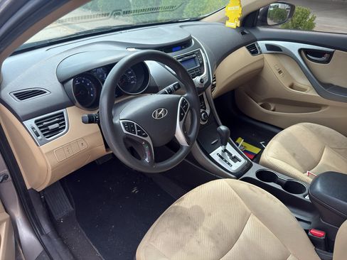 Used 2011 Hyundai Elantra GLS w/ Preferred Equipment Pkg 3 FWD image 10