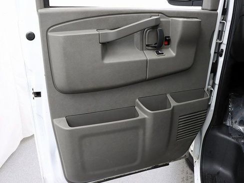 Used 2020 Chevrolet Express 3500 LS image 19