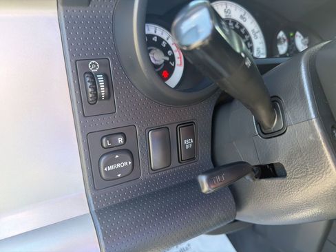 Used 2012 Toyota FJ Cruiser 4WD w/ Upgrade Pkg image 13