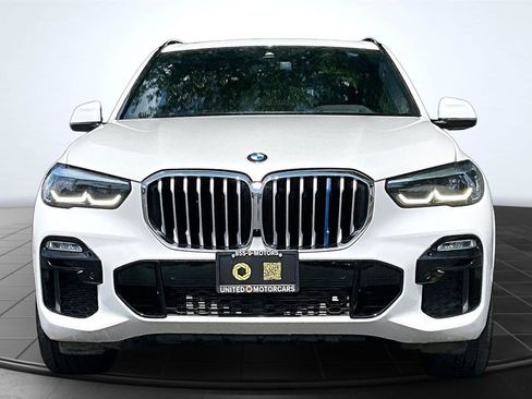 Used 2019 BMW X5 xDrive40i w/ M Sport Package AWD/4WD image 2