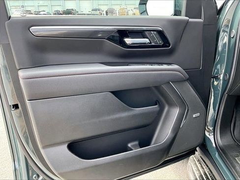 New 2026 Chevrolet Suburban RST w/ Comfort Package image 25