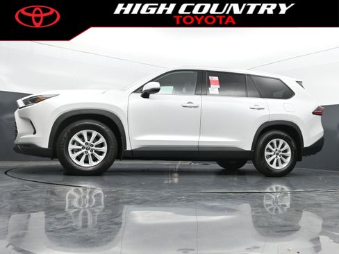 New 2026 Toyota Grand Highlander XLE FWD image 36