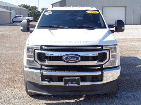 Used 2022 Ford F250 XLT AWD/4WD image 3